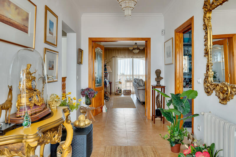 5 soverom Villa til salgs