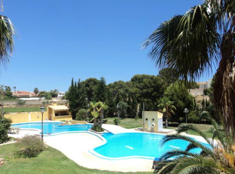 12 bedroom Villa for sale