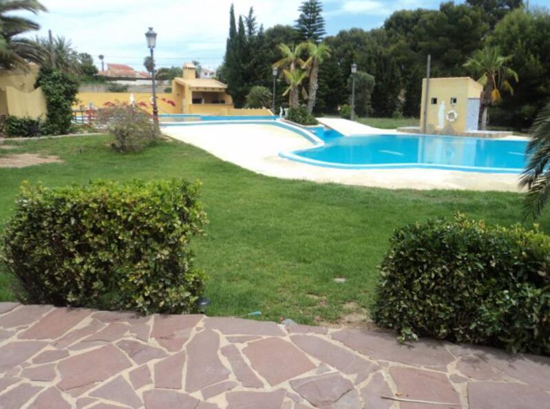12 bedroom Villa for sale