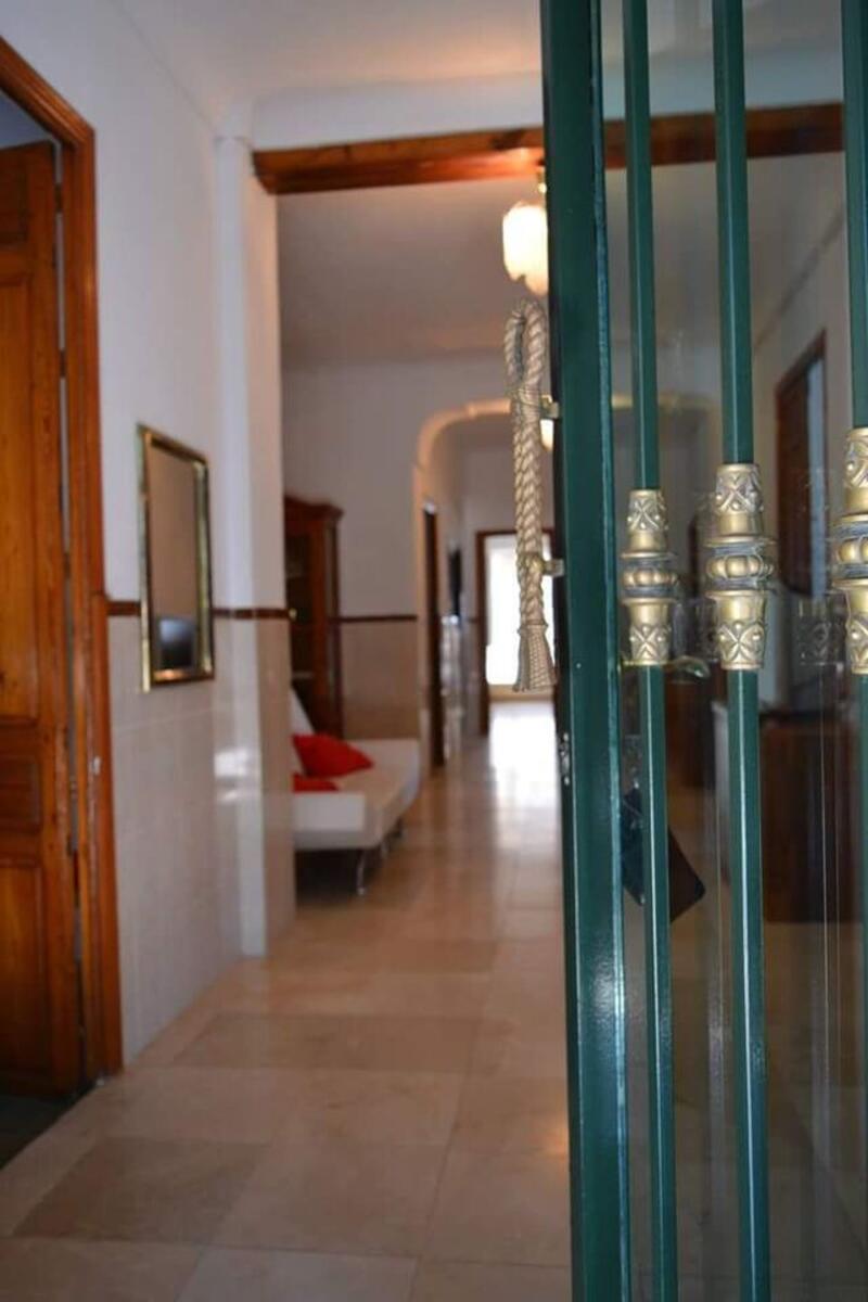 5 Schlafzimmer Stadthaus zu verkaufen