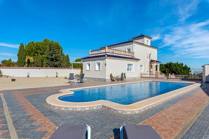 4 Schlafzimmer Villa zu verkaufen
