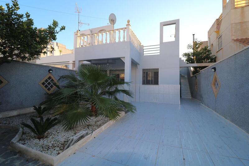 Byhus til salg i Torrevieja, Alicante