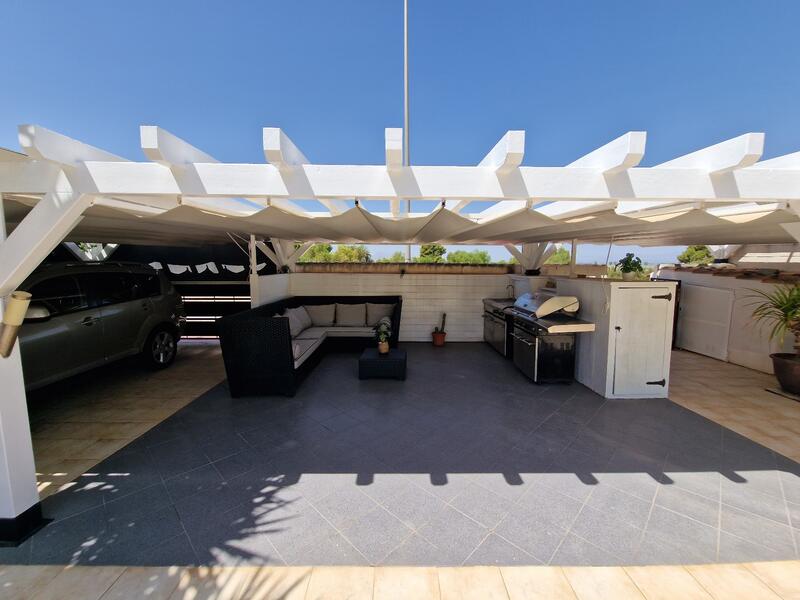 4 Cuarto Villa en venta