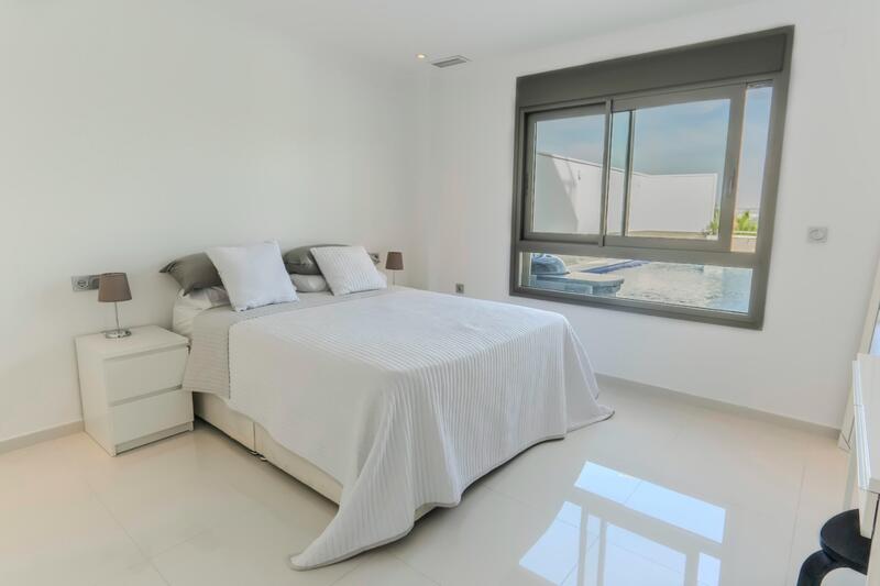 4 Schlafzimmer Villa zu verkaufen