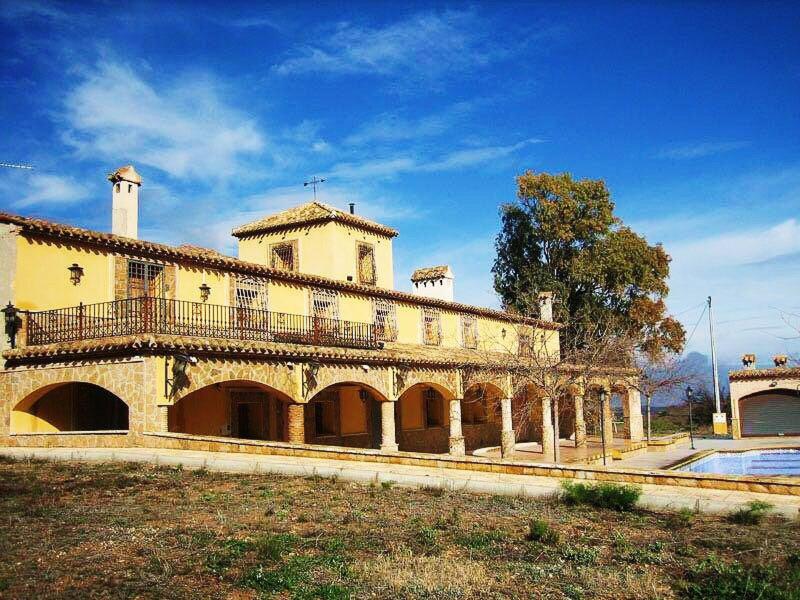 7 Cuarto Casa de Campo en venta