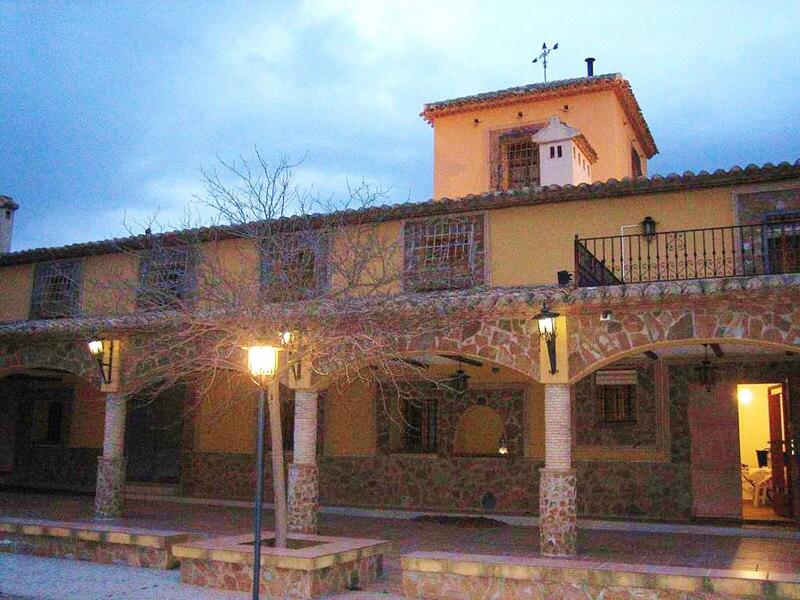 7 Cuarto Casa de Campo en venta
