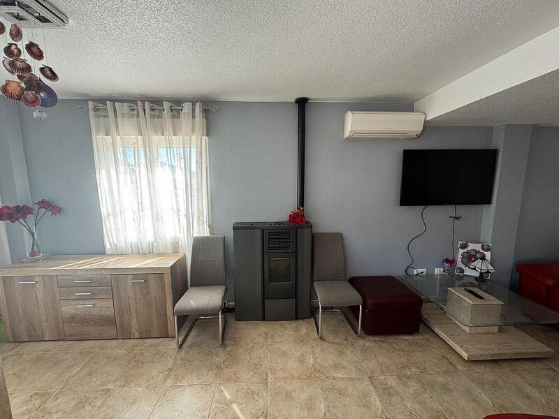 4 Schlafzimmer Stadthaus zu verkaufen