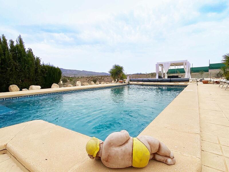 Villa for sale in Torre del Rico, Alicante