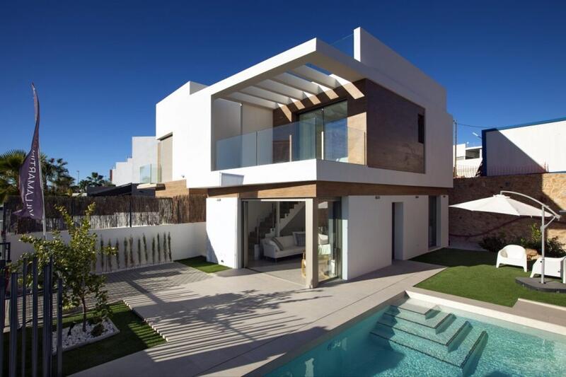 Villa til salgs i Villamartin, Cádiz
