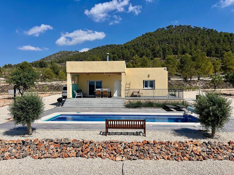 Villa till salu i Pinoso, Alicante