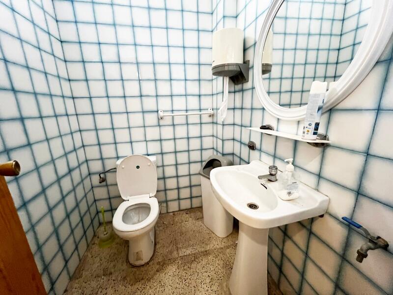 2 Schlafzimmer Handelsimmobilie für Langzeitmiete