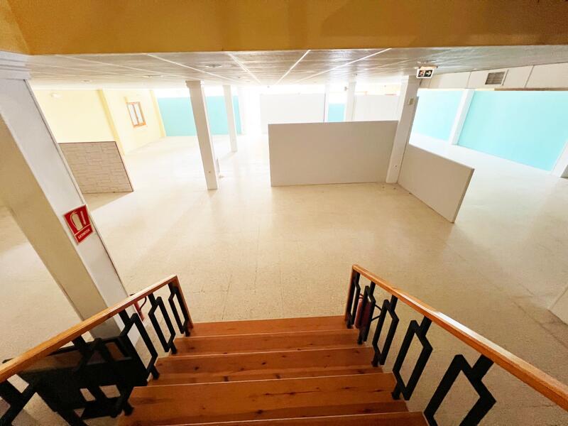 2 Schlafzimmer Handelsimmobilie für Langzeitmiete