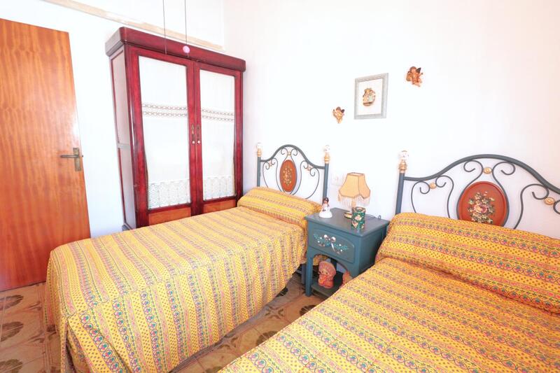 4 Schlafzimmer Stadthaus zu verkaufen