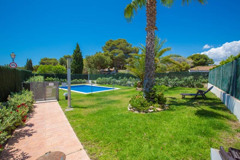 3 bedroom Townhouse for sale