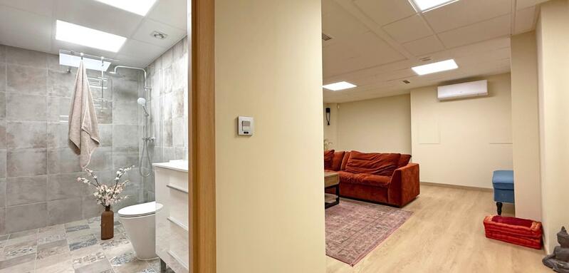 1 bedroom Commercial Property for sale