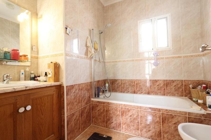 2 Cuarto Villa en venta