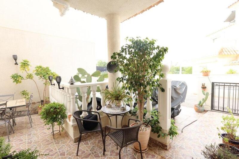 2 Cuarto Villa en venta