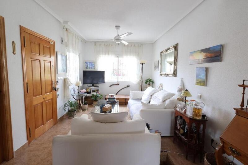 2 Cuarto Villa en venta
