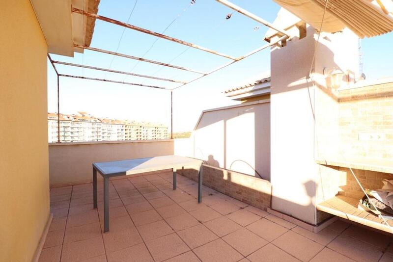3 bedroom Apartment for sale