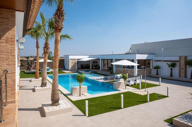 4 bedroom Villa for sale