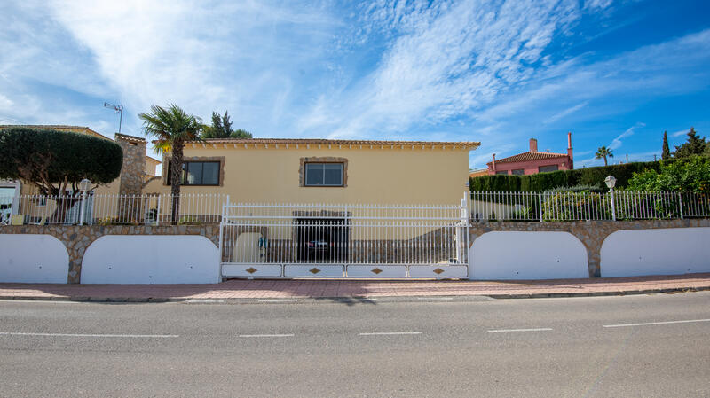 4 chambre Villa à vendre