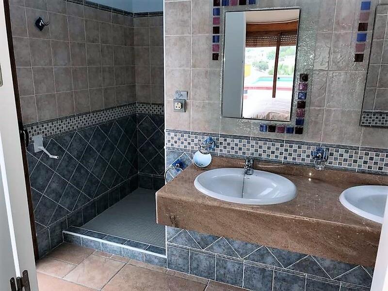 5 chambre Auberge à vendre