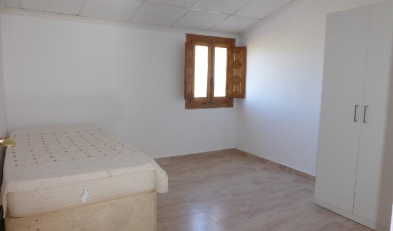 4 bedroom Townhouse for sale