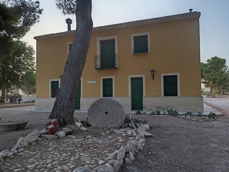Auberge à vendre dans Yecla, Murcia