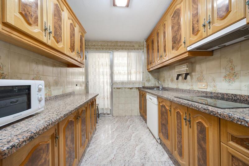 4 bedroom Apartment for sale