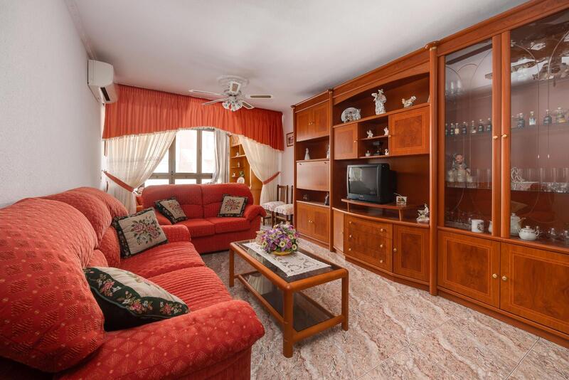 4 bedroom Apartment for sale