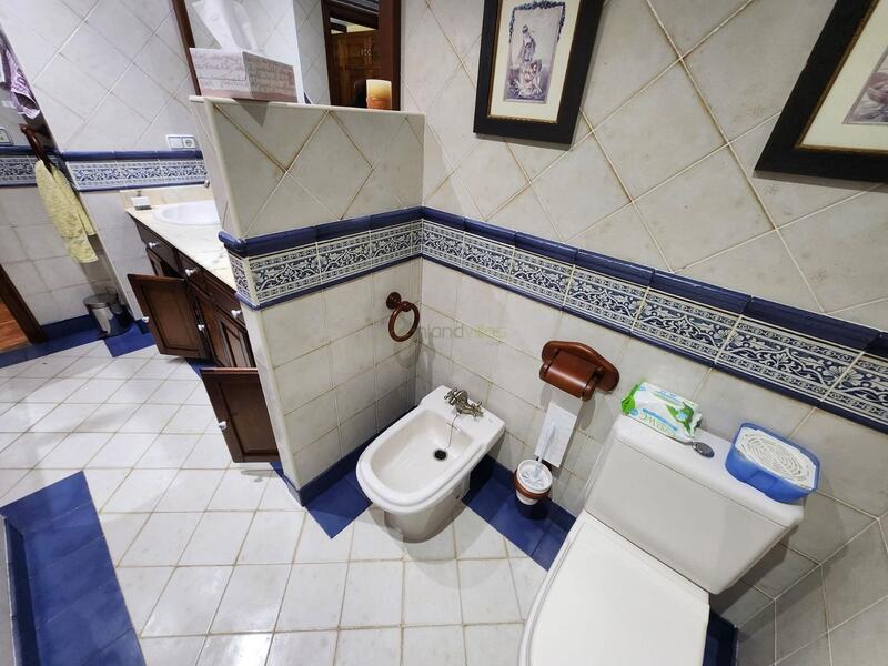 8 chambre Villa à vendre