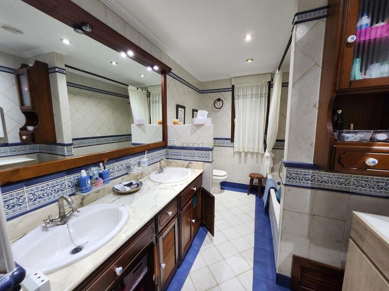 8 chambre Villa à vendre