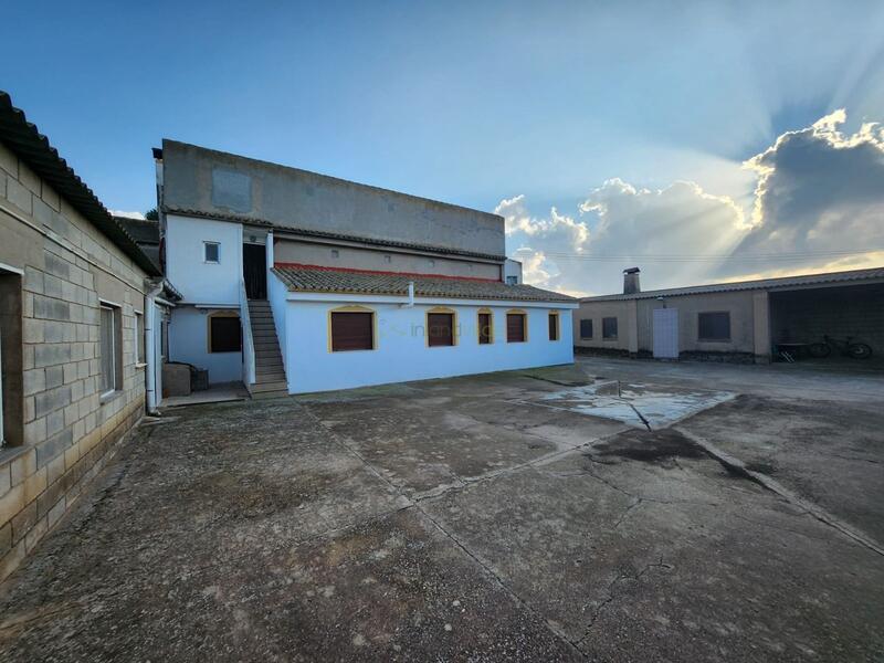 8 chambre Villa à vendre