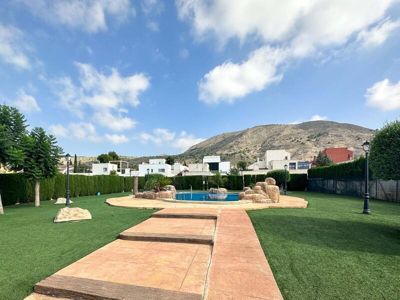 Villa til salgs i Fortuna, Murcia