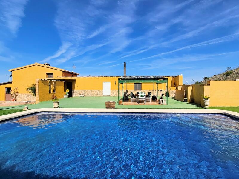 4 bedroom Villa for sale