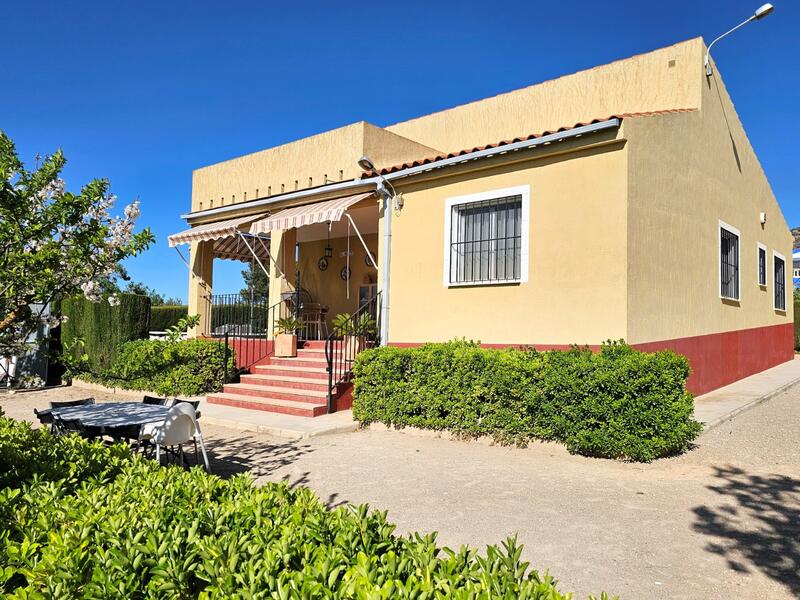Villa til salgs i Caudete, Albacete
