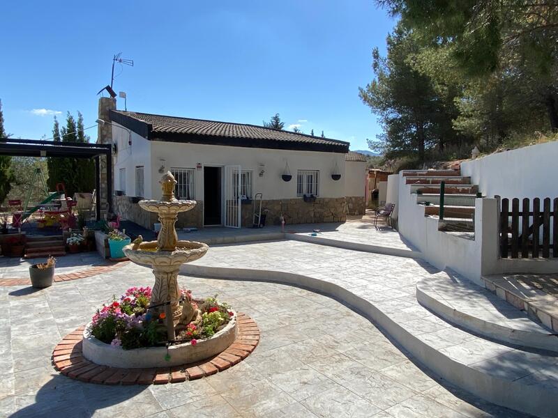 5 bedroom Villa for sale