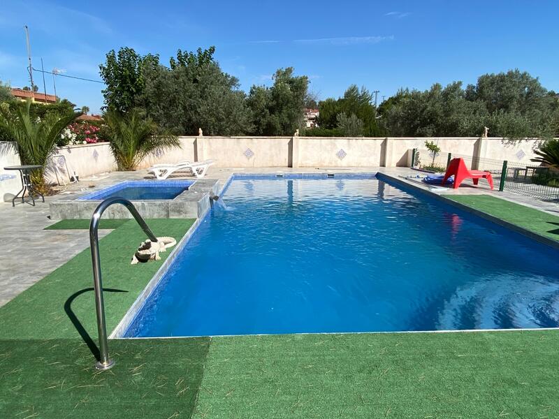 5 bedroom Villa for sale