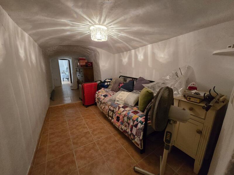 3 slaapkamer Grotwoning Te koop