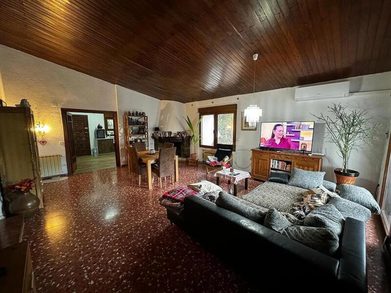 4 Cuarto Villa en venta