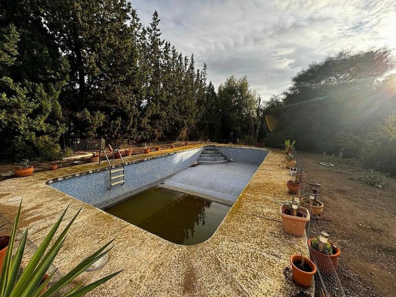4 Cuarto Villa en venta