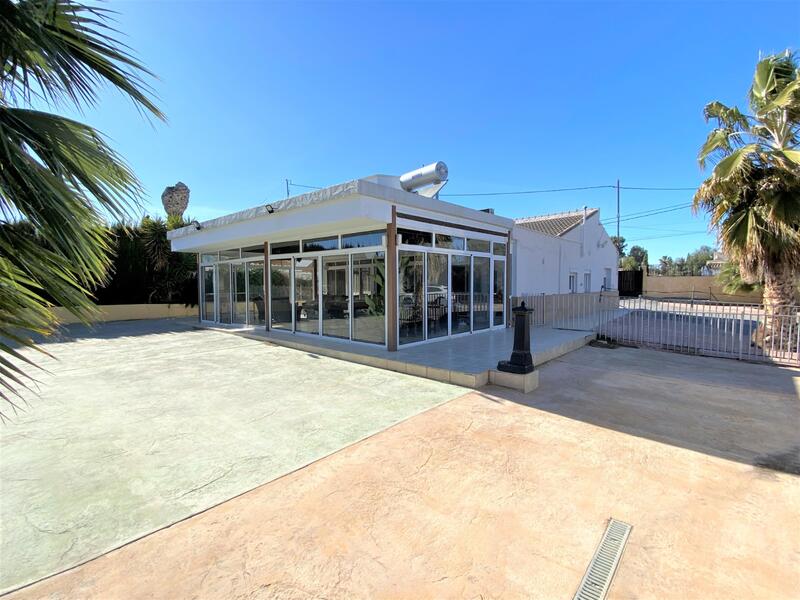 Country House for sale in Sax, Alicante