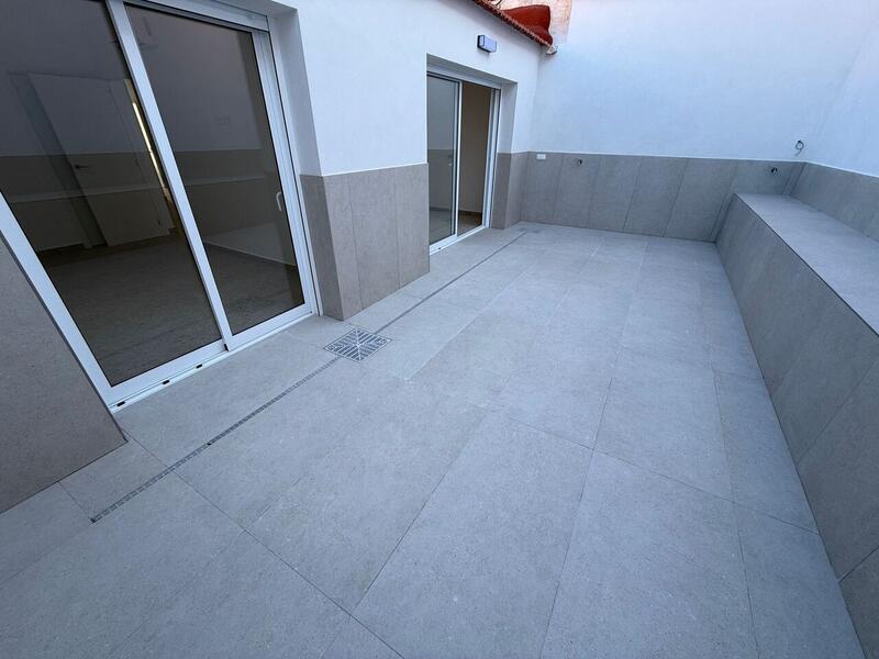 2 Schlafzimmer Stadthaus zu verkaufen