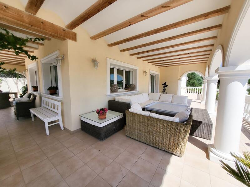 4 Cuarto Villa en venta