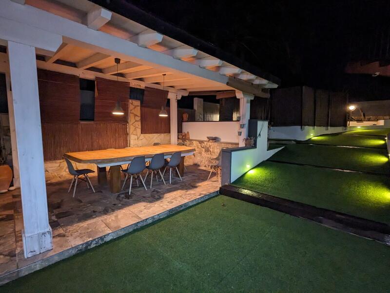 6 Cuarto Villa en venta