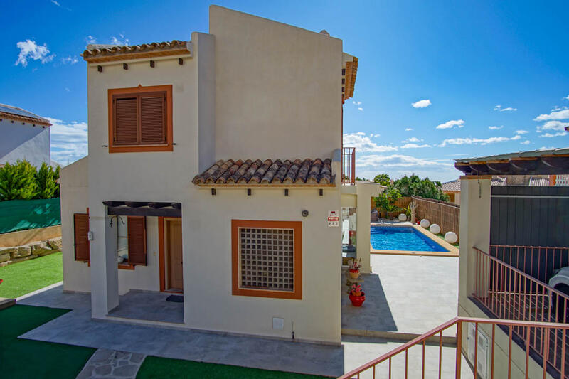 3 Cuarto Villa en venta