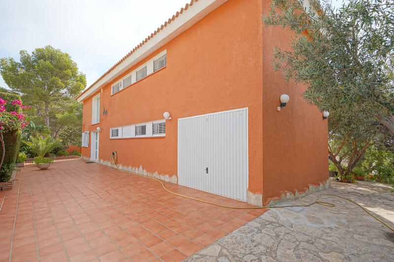 4 Schlafzimmer Villa zu verkaufen