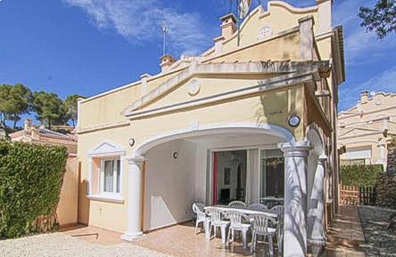 3 Cuarto Villa en venta