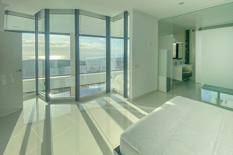 4 Cuarto Villa en venta