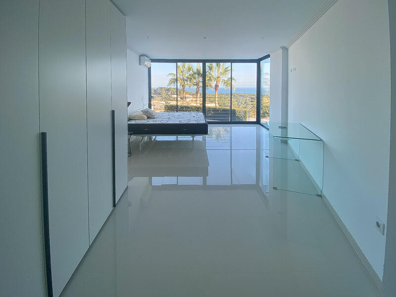 4 Cuarto Villa en venta